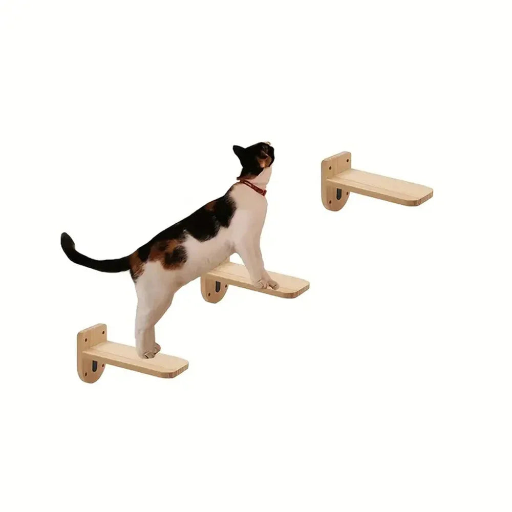 Wall-mounted cat climbing step shelves for an easy and playful climbing experience.