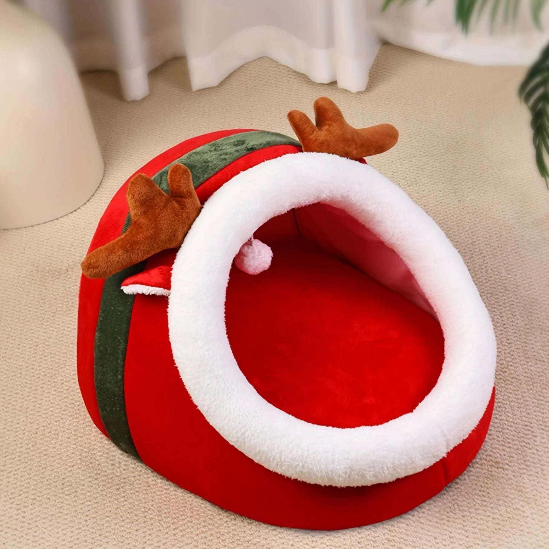 Cozy Christmas Cat Bed