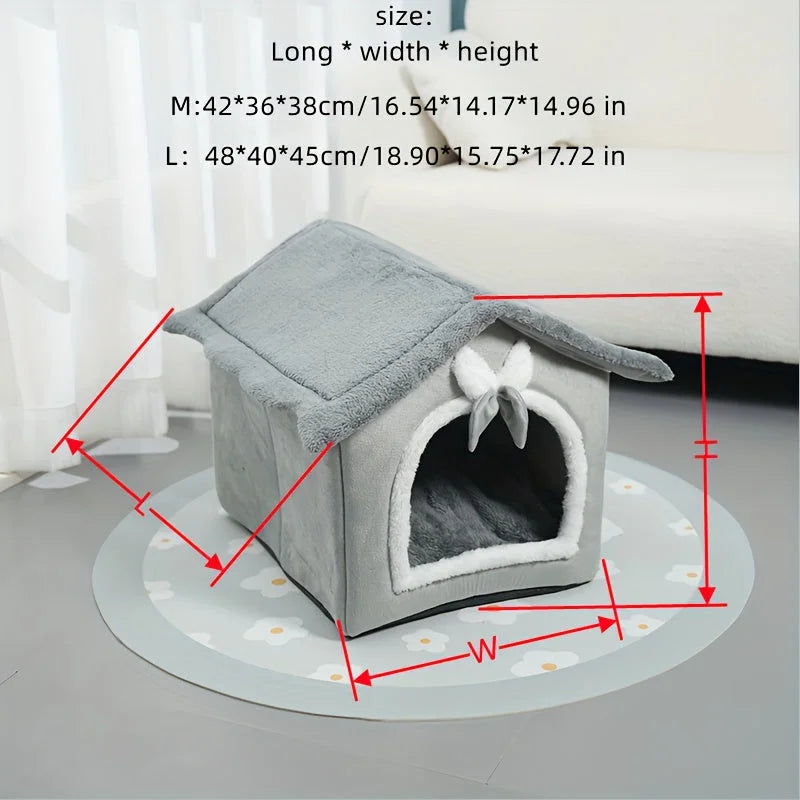 Dimensions of the indoor heated cat house in medium and large sizes, ideal for cats of all sizes.