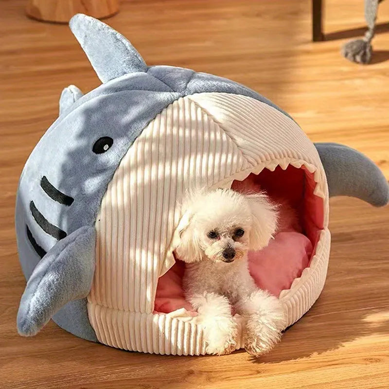 Large cat bed in shark design, featuring a cozy interior for pets including small dogs and cats.