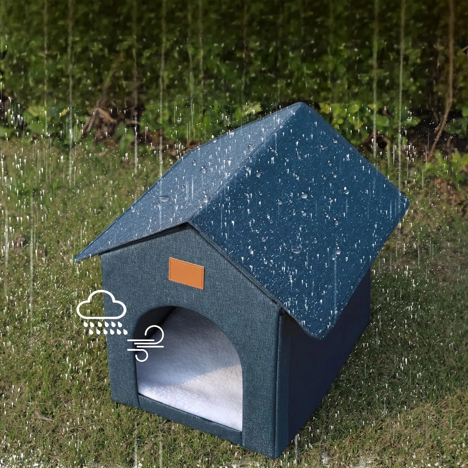 Outdoor cat house with heat, suitable for rainy weather, featuring a durable and insulated construction for maximum protection