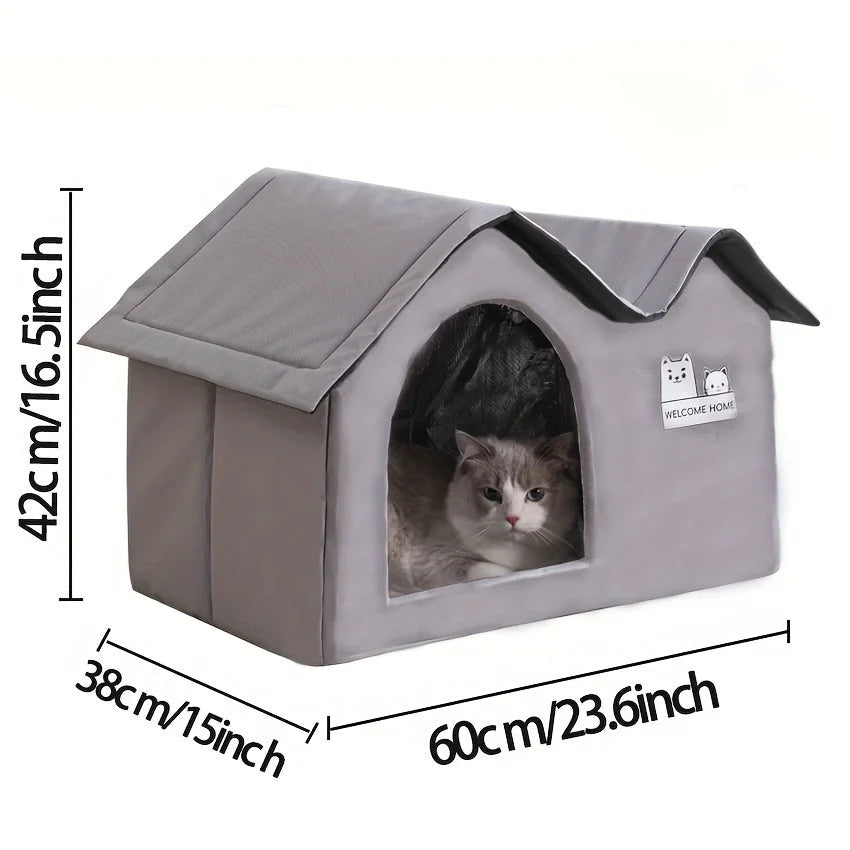 Winter cat shelter with dimensions 60cm x 38cm x 42cm, featuring a cozy design and a welcoming 'Welcome Home' sign.